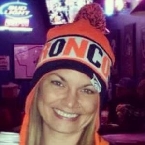 NicoleWolfenbar's avatar